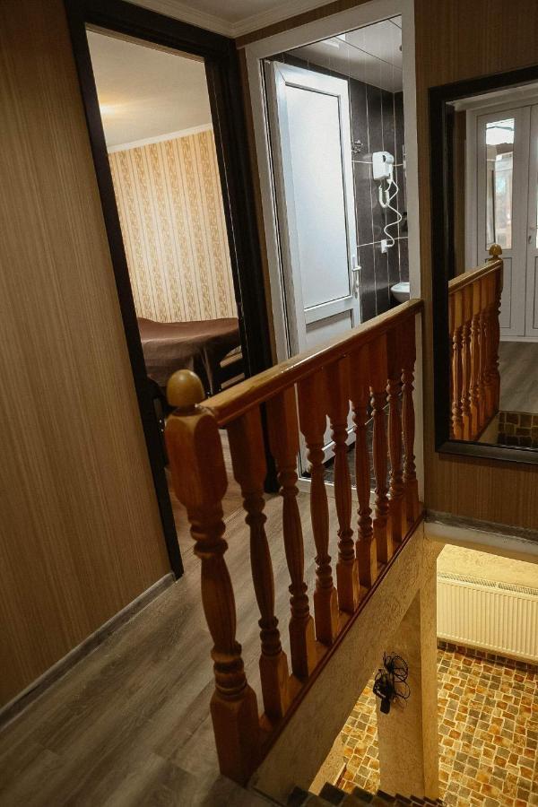 Arsenas Guest House Kazbegi Eksteriør billede