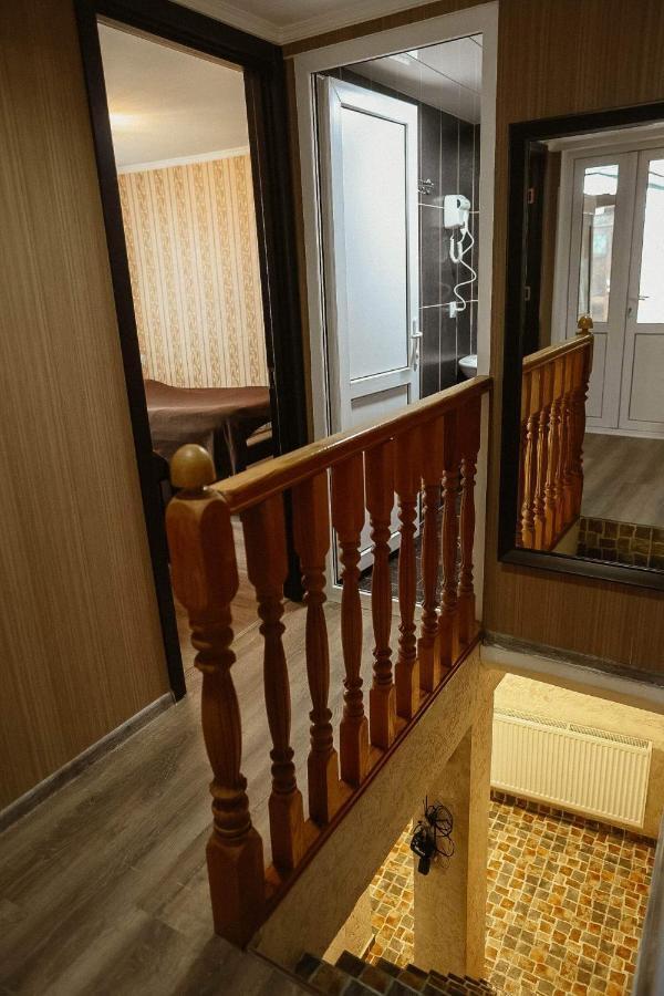 Arsenas Guest House Kazbegi Eksteriør billede